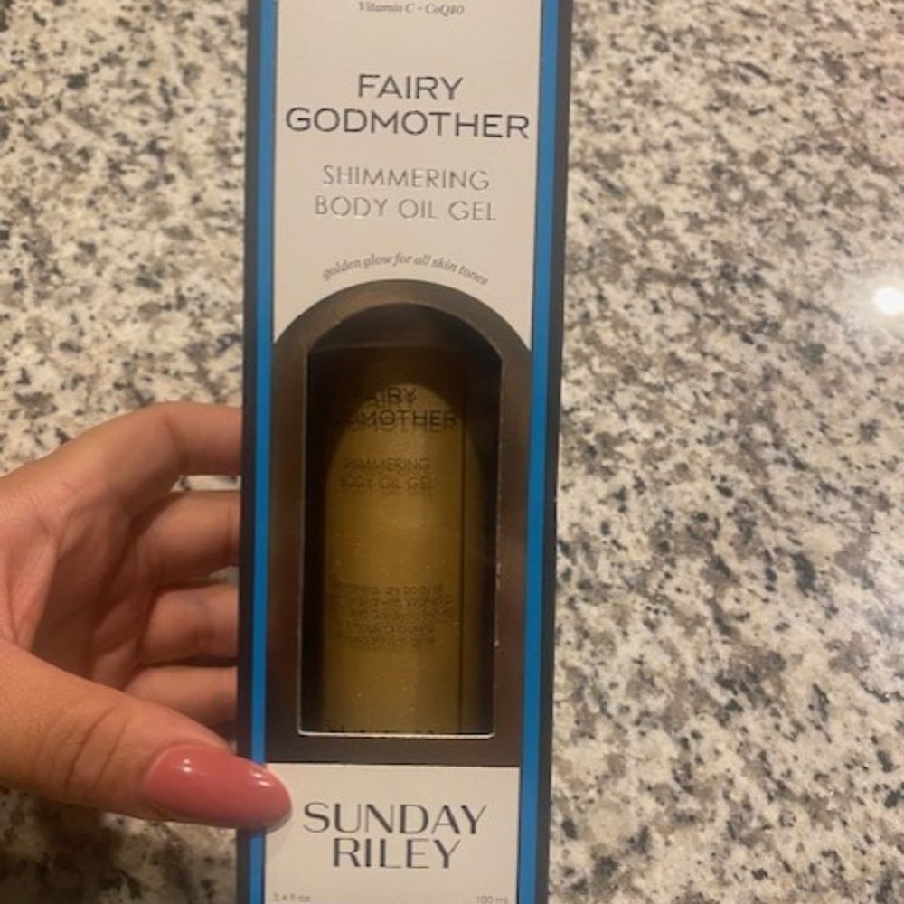 NIB Sunday Riley Fairy Godmother Shimmering Body Oil Gel 3.4 fl oz MSRP $48